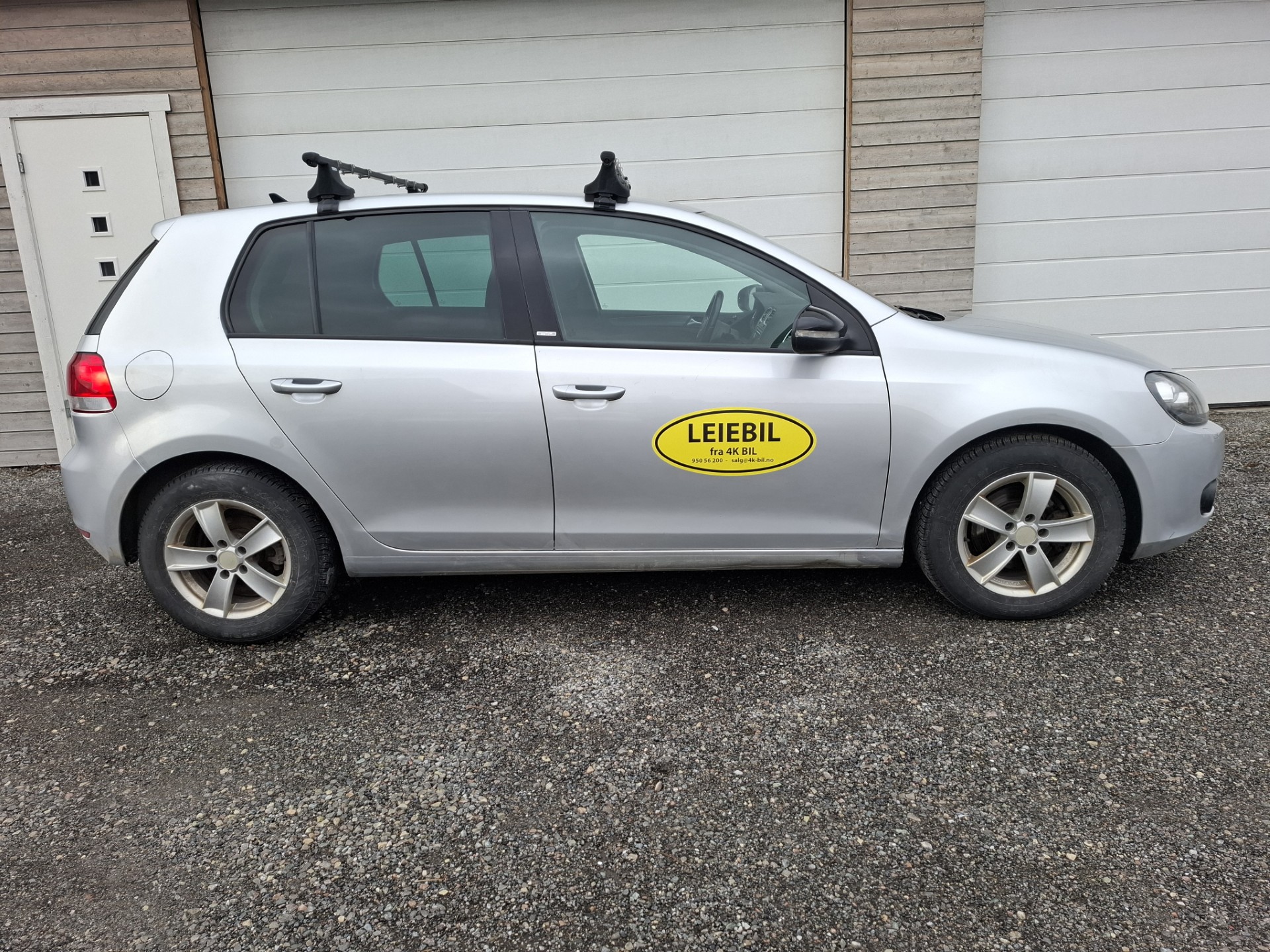 4K BIL sin mindre personbil til leie