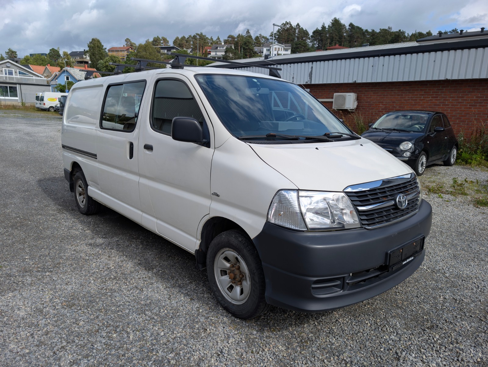 Bilde av en Toyota HiAce 4WD 2011 modell